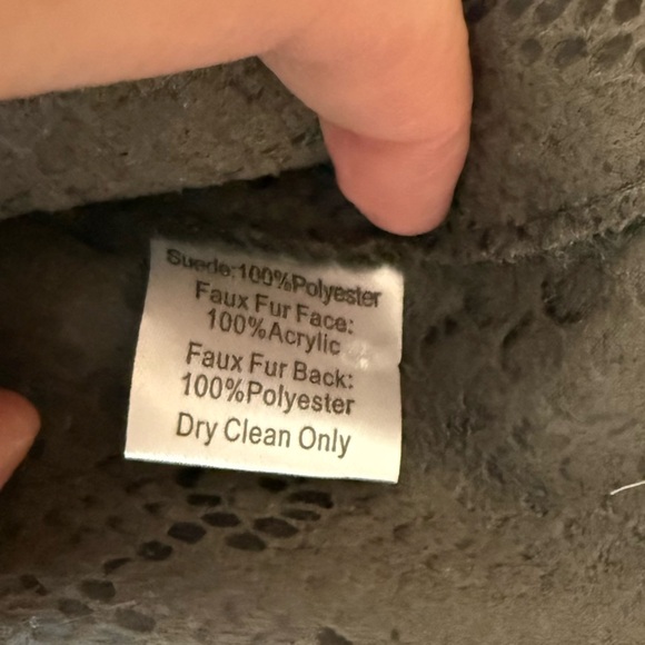 Brown Faux Fur Vest by Cheryl Nash Women’s Size Medium - Picture 4 of 7